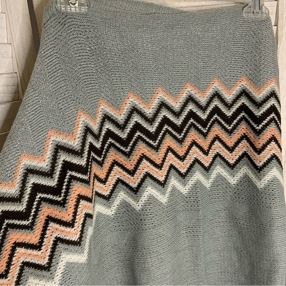 Jade Chevron Print Metallic Light Gray Brown and Pink Fringe Winter Poncho - Picture 8 of 12